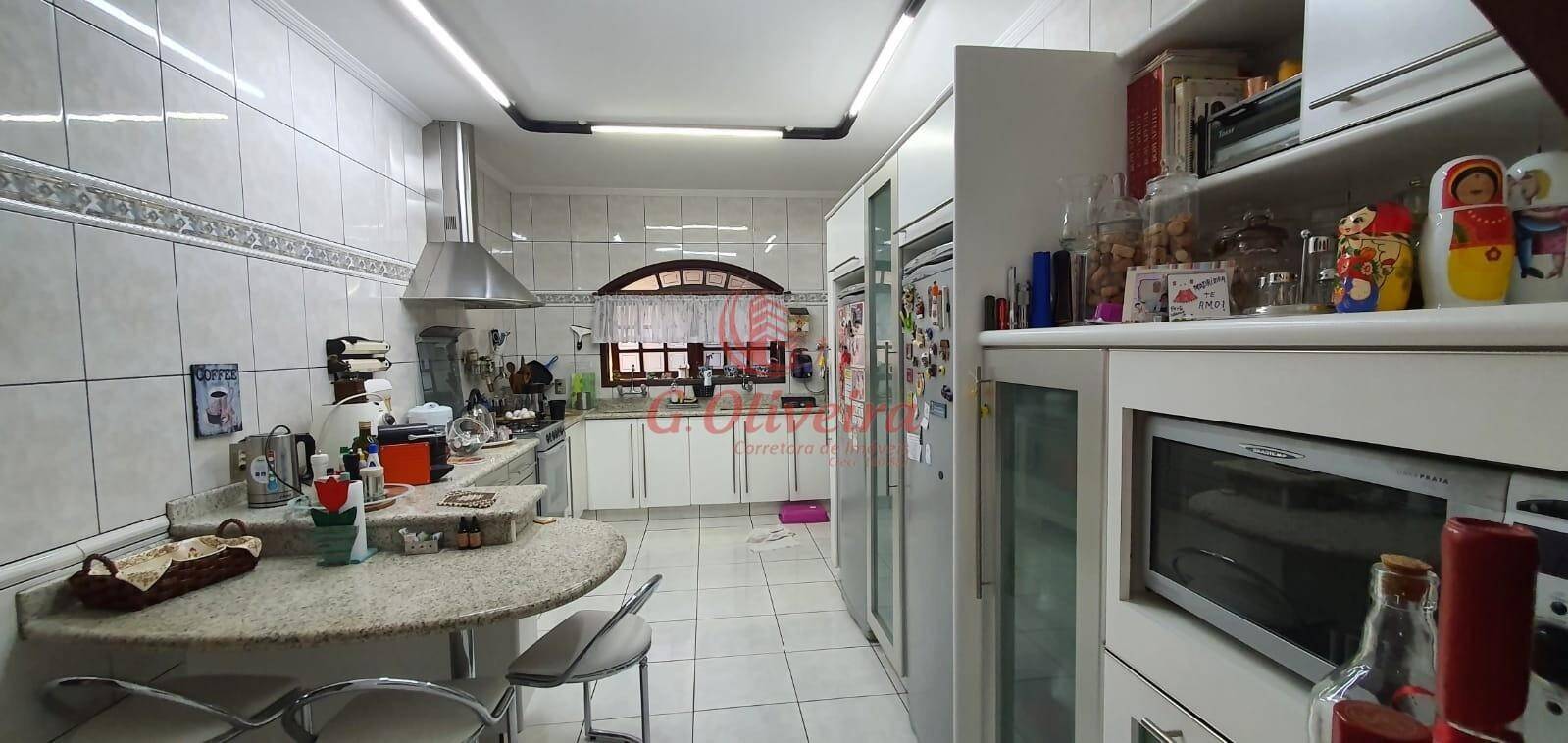 Casa, 3 quartos, 243 m² - Foto 3