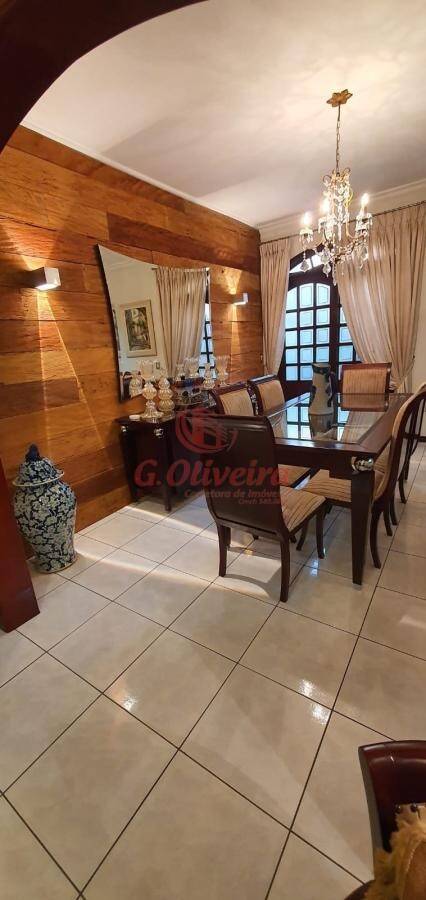 Casa, 3 quartos, 243 m² - Foto 8