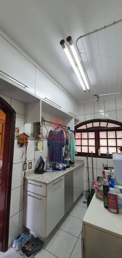 Casa, 3 quartos, 243 m² - Foto 12