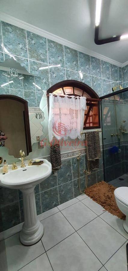 Casa, 3 quartos, 243 m² - Foto 14
