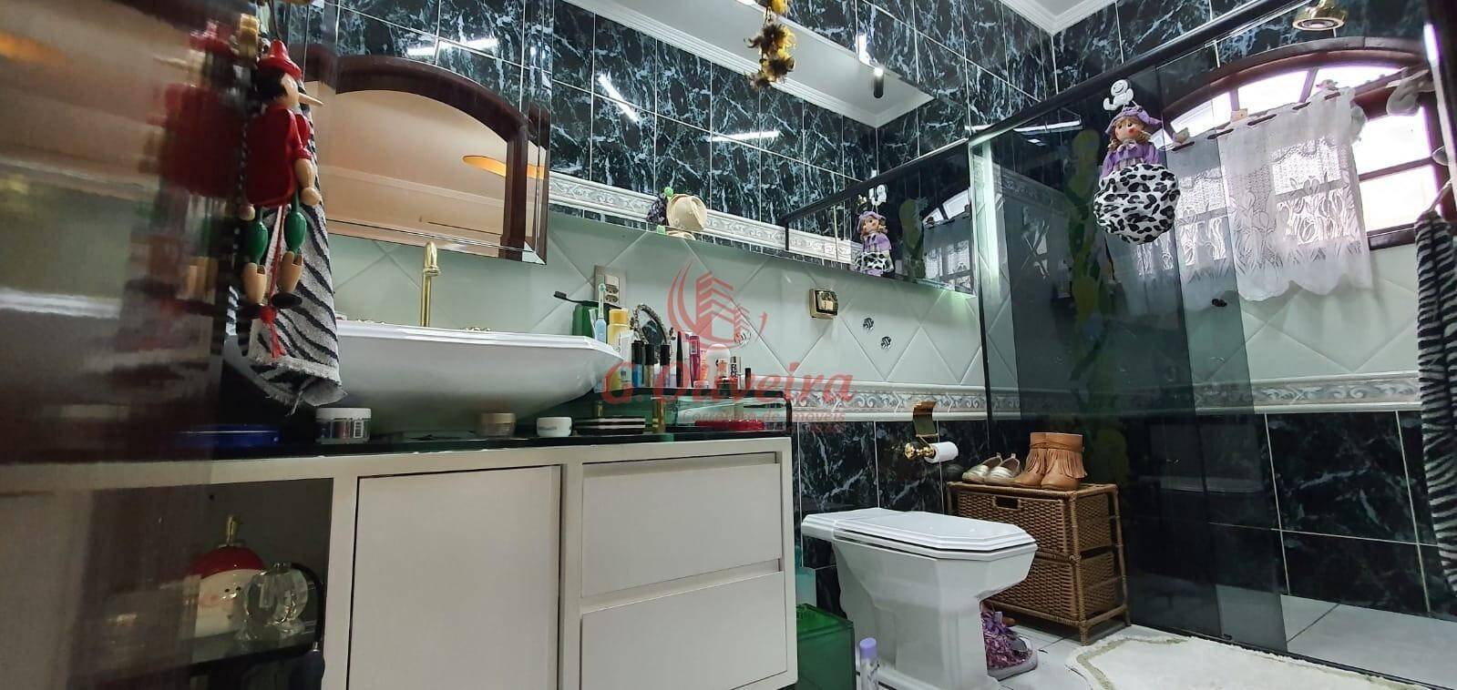 Casa, 3 quartos, 243 m² - Foto 18