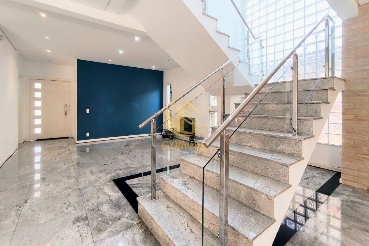 Sobrado, 3 quartos, 302 m² - Foto 1