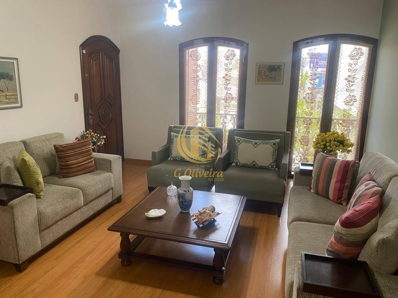 Casa, 4 quartos, 249 m² - Foto 1