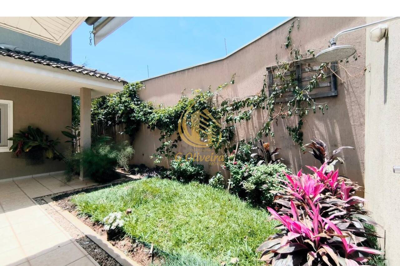 Sobrado, 3 quartos, 302 m² - Foto 35