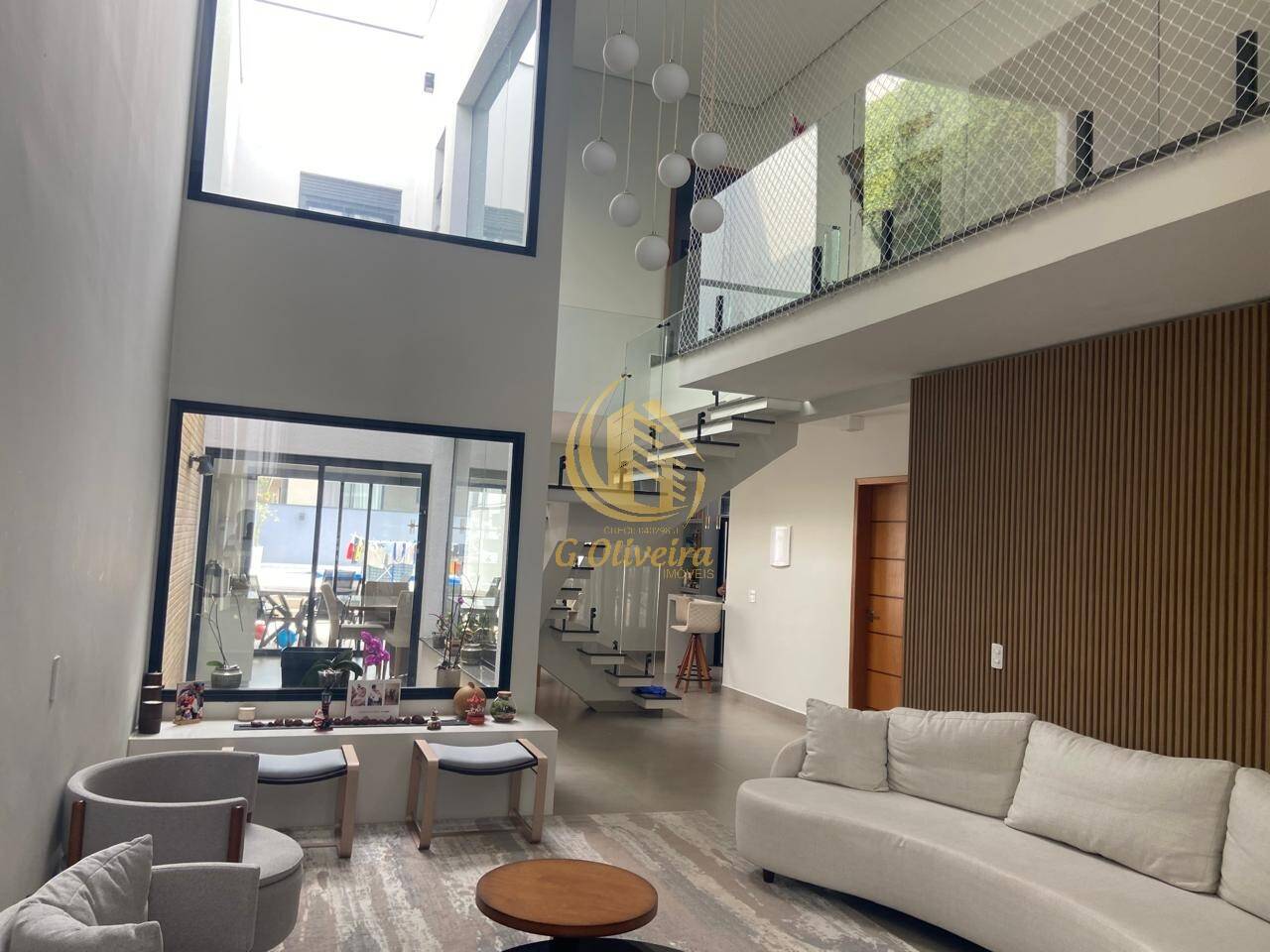 Sobrado, 3 quartos, 300 m² - Foto 1