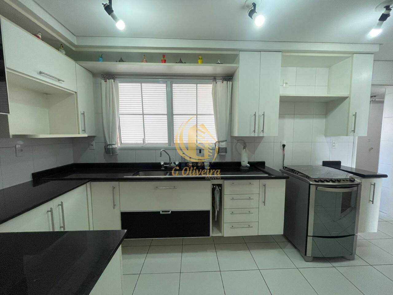 Apartamento, 3 quartos, 157 m² - Foto 1