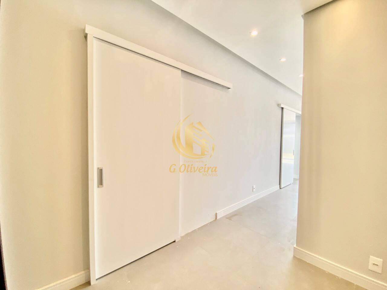 Sobrado, 3 quartos, 267 m² - Foto 2