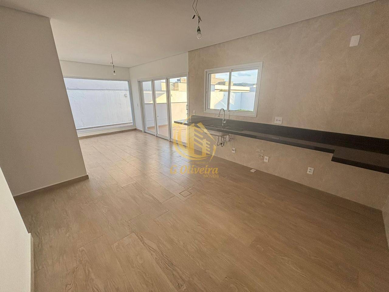 Sobrado, 4 quartos, 316 m² - Foto 1
