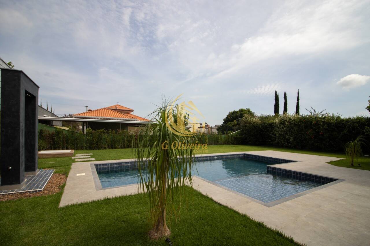 Casa, 4 quartos, 330 m² - Foto 1