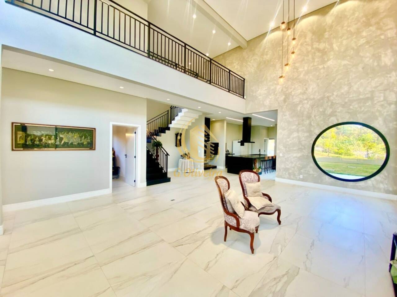 Sobrado, 3 quartos, 380 m² - Foto 2