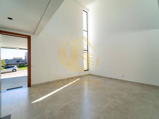 Sobrado para Venda em Jundiaí - 3