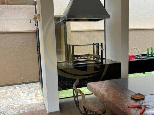 Sobrado para Venda em Jundiaí - 3