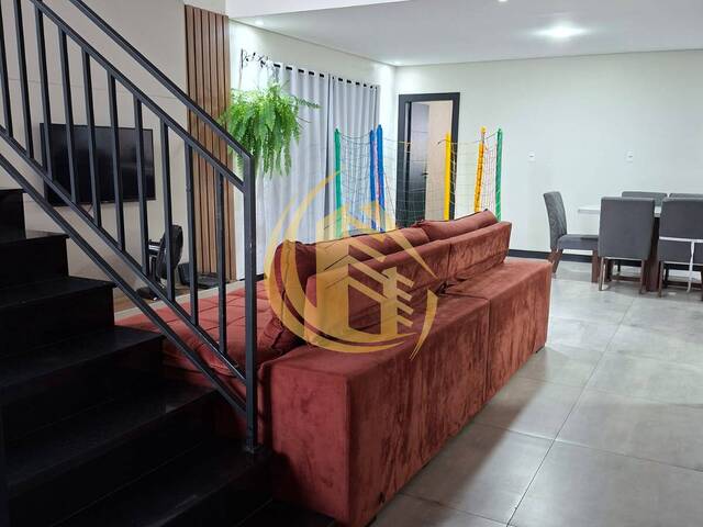 Sobrado para Venda em Jundiaí - 2