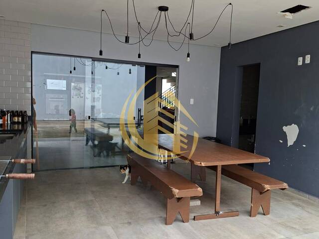 Sobrado para Venda em Jundiaí - 5