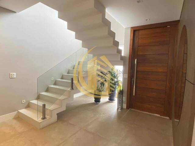 Sobrado para Venda em Jundiaí - 4