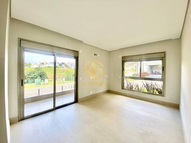 Sobrado para Venda em Jundiaí - 4