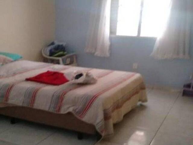 Sobrado para Venda em Jundiaí - 4