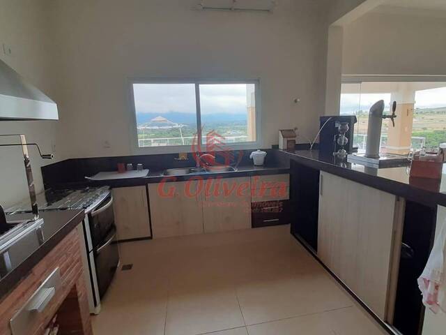 Sobrado para Venda em Jundiaí - 2