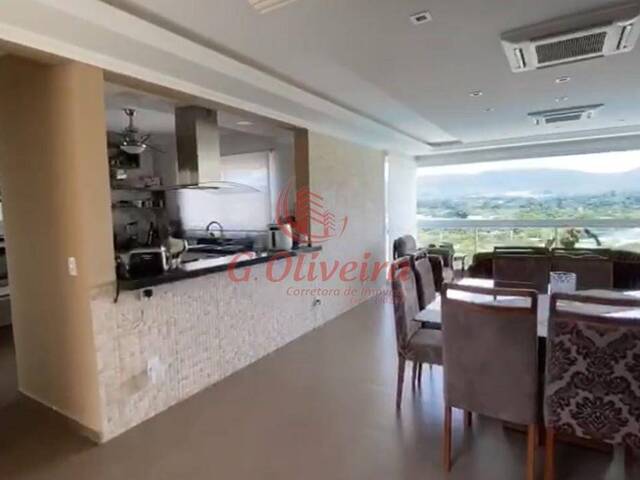 Sobrado para Venda em Jundiaí - 3