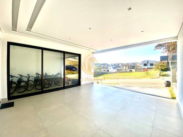 Sobrado para Venda em Jundiaí - 4