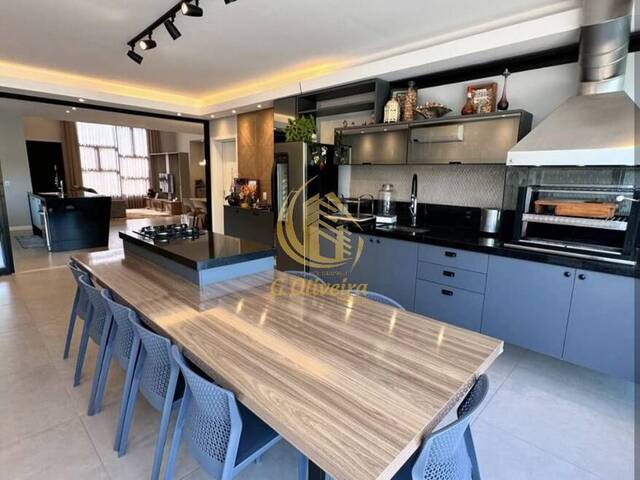 Sobrado para Venda em Jundiaí - 3