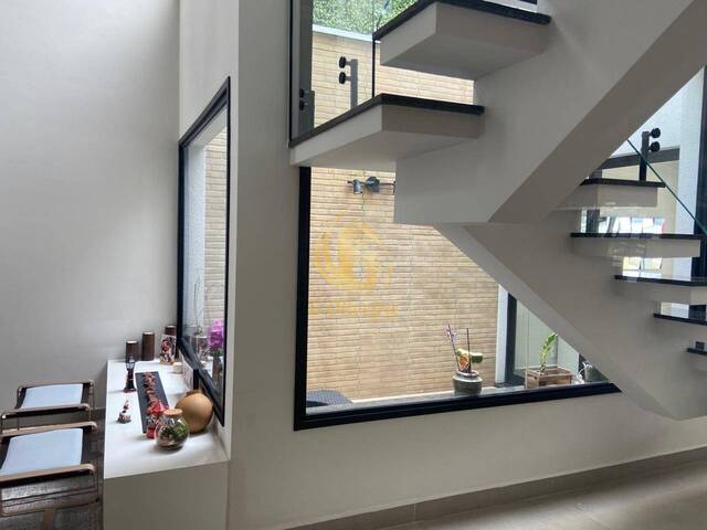 Sobrado para Venda em Jundiaí - 4