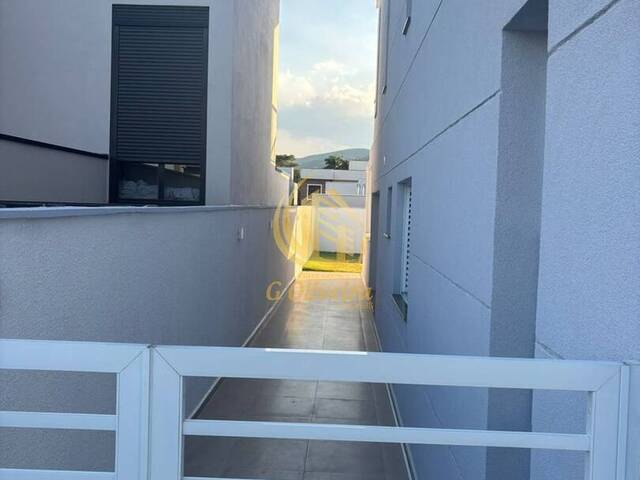 Sobrado para Venda em Jundiaí - 4