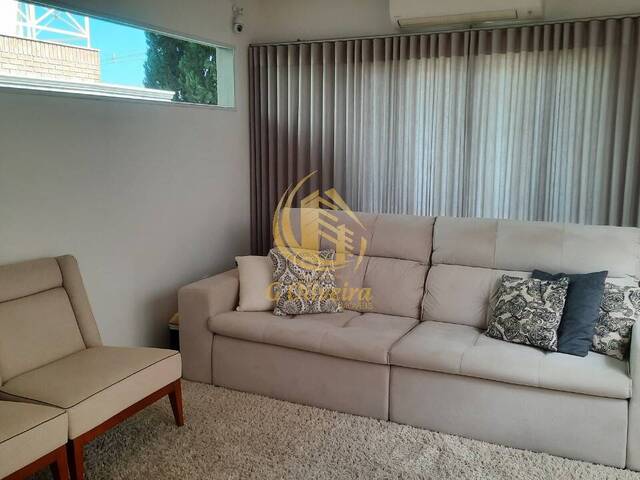 Sobrado para Venda em Jundiaí - 2