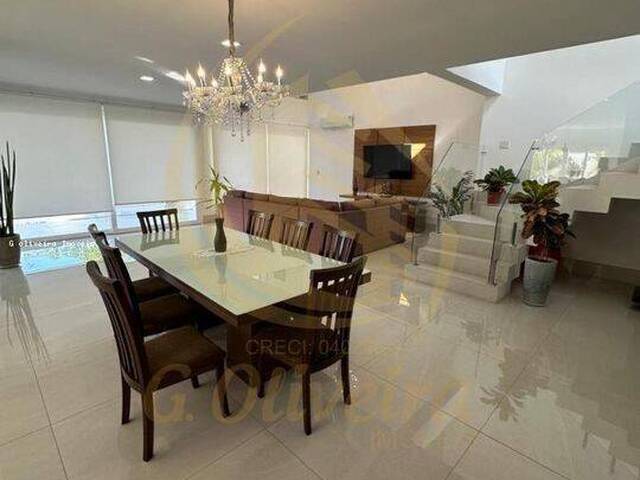 Sobrado para Venda em Jundiaí - 3