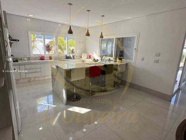 Sobrado para Venda em Jundiaí - 4