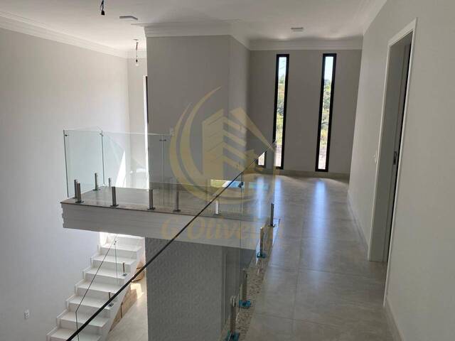 Sobrado para Venda em Jundiaí - 2