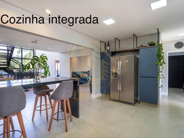 Sobrado para Venda em Jundiaí - 3