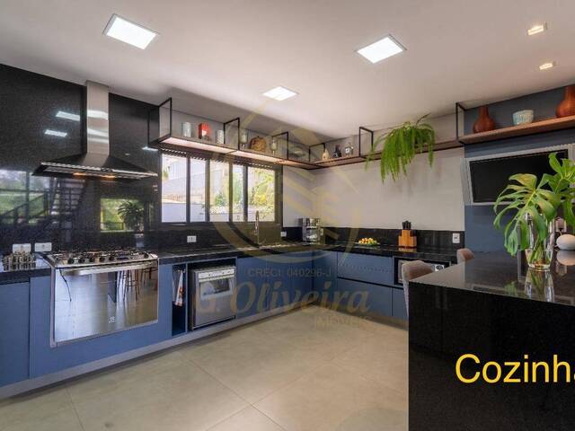 Sobrado para Venda em Jundiaí - 4