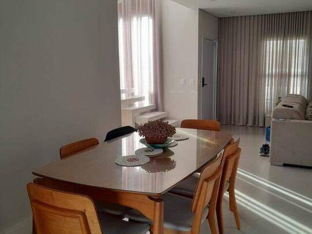 Sobrado para Venda em Jundiaí - 5