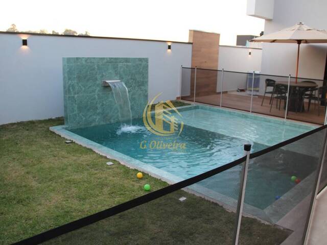 Sobrado para Venda em Jundiaí - 4