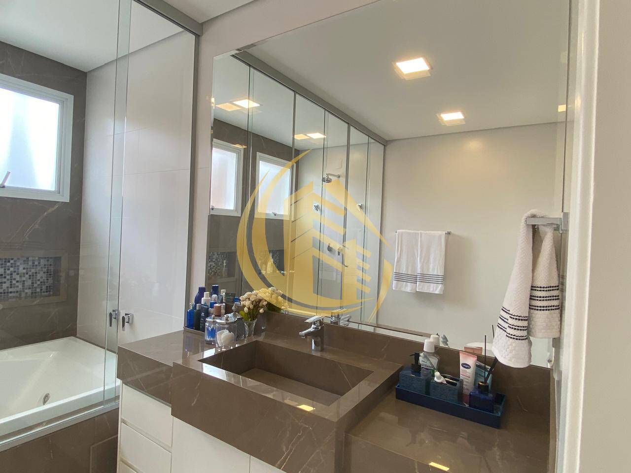 Sobrado, 3 quartos, 327 m² - Foto 48