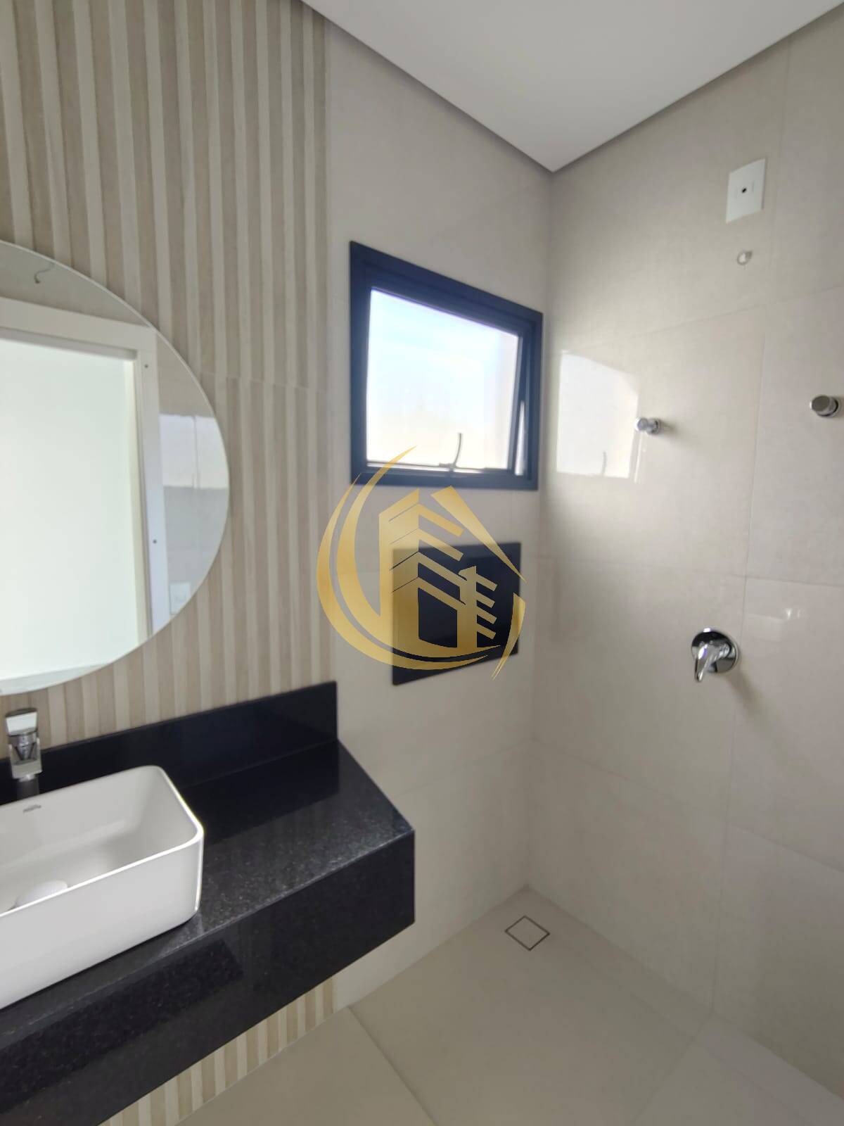 Sobrado, 3 quartos, 239 m² - Foto 4