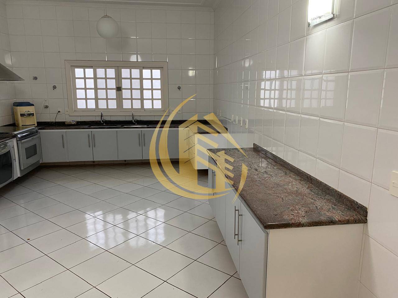Sobrado, 3 quartos, 360 m² - Foto 4